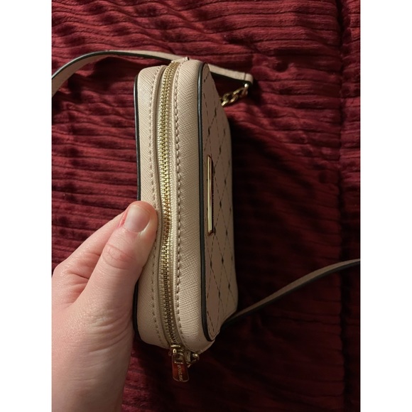 💕HP💕 RARE MICHAEL KORS PINK CROSSBODY PURSE!!!! - Picture 5 of 7